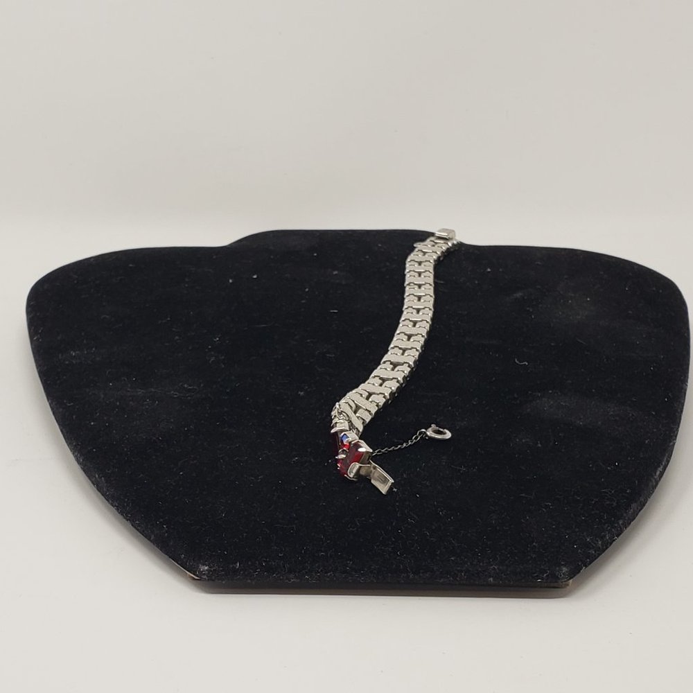 Signed Ruby Red Lucite & Austrian Crystal Bracelet - image 3